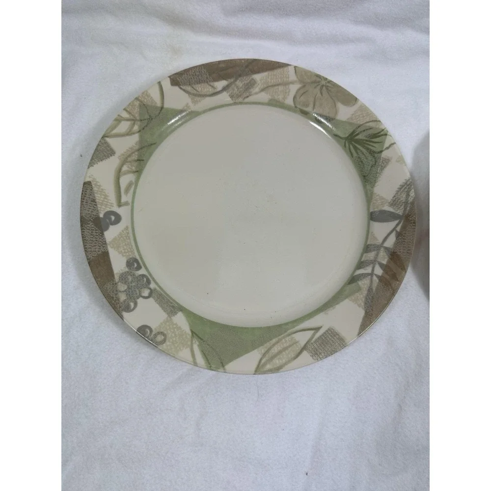 Corelle Impressions Textured Leaves Dinner Plate 10.25